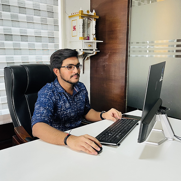 Akshay Auz Khan - Forsyth Software Services LLC / AdWatch Media Inc